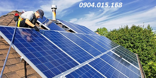 Tấm pin năng lượng mặt trời poly