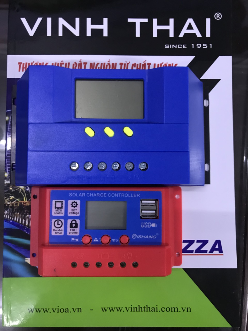 Bộ điều khiển sạc năng lượng mặt trời